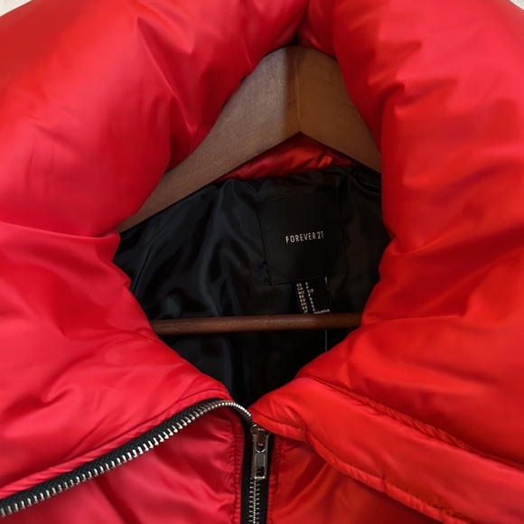 Forever 21 Bomber Jacket Size S NEW - Picture 3 of 6